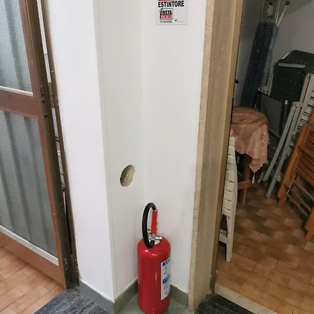 Casa Graziosa Con Wifi E Aria Condizionata A 500 M Dalla Holiday home