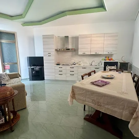 Holiday home Casa Graziosa Con Wifi E Aria Condizionata A 500 M Dalla Avola